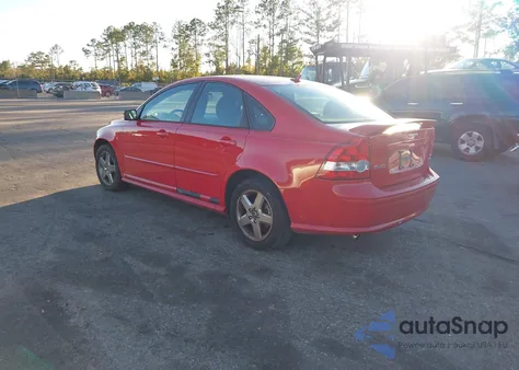2005 Volvo S40 T5 Awd from USA, damaged, VIN YV1MH682852077398